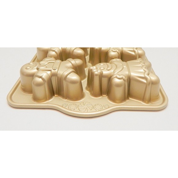 Nordic Ware Gingerbread Kids Cake Pan Bakeware Williams Sonoma - Picture 9 of 10